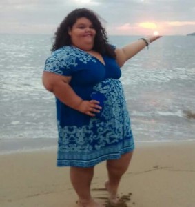 Candelaria fue víctima de bullying durante muchos años de su vida, pero supo superarse y seguir hacia adelante para alcanzar sus metas.